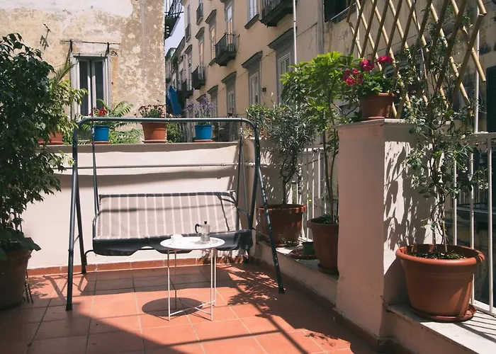 La Casa Del Nespolo, 2 Terrazzi E 2 Bagni In Centro