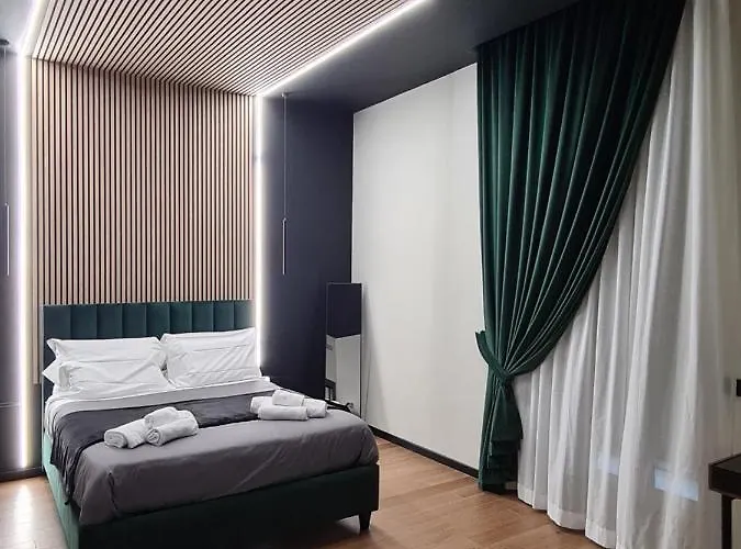 Chiatamone Luxury Home